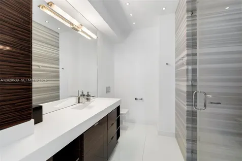 400 S Pointe Drive Miami Beach FL 33139