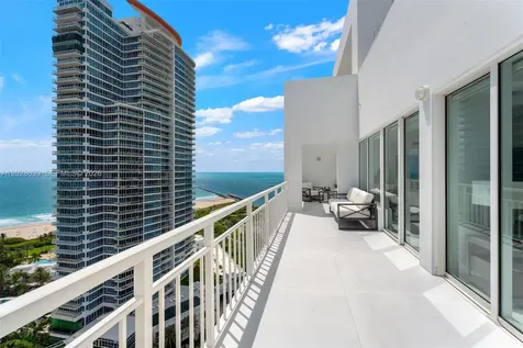 400 S Pointe Drive Miami Beach FL 33139