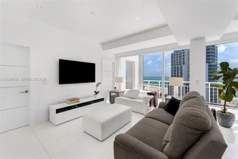 400 S Pointe Drive Miami Beach FL 33139