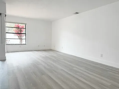 13544 SW 110th Terrace Miami FL 33186