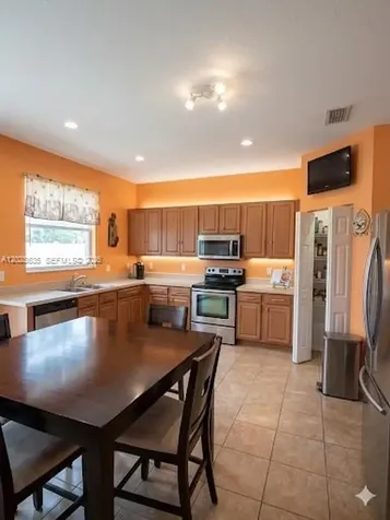 342 Star Shell Drive Tampa FL 33572