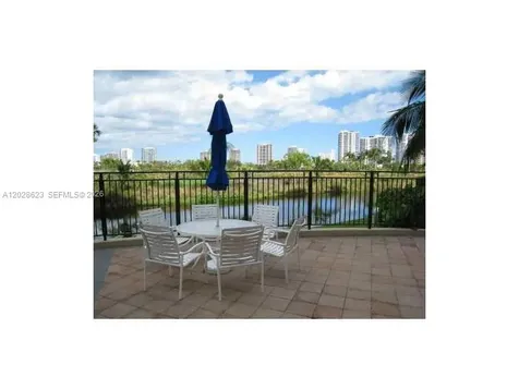 19501 W Country Club Drive Aventura FL 33180