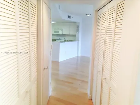 19501 W Country Club Drive Aventura FL 33180