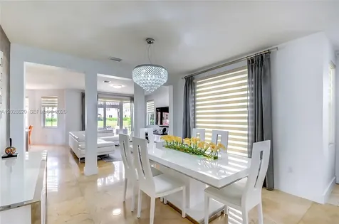 10555 NW 69th Terrace Doral FL 33178