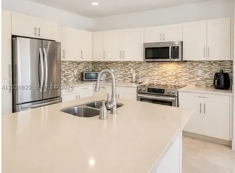 10555 NW 69th Terrace Doral FL 33178