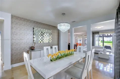 10555 NW 69th Terrace Doral FL 33178
