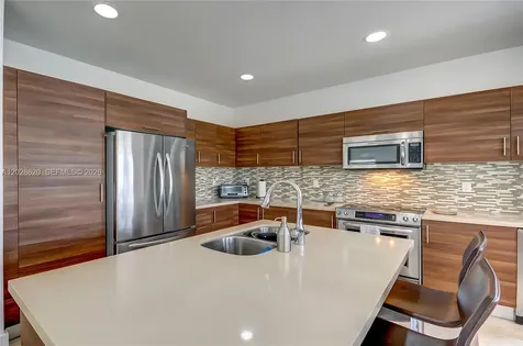 10555 NW 69th Terrace Doral FL 33178