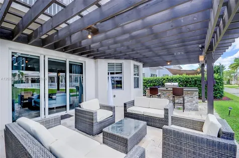 10555 NW 69th Terrace Doral FL 33178