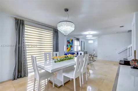 10555 NW 69th Terrace Doral FL 33178