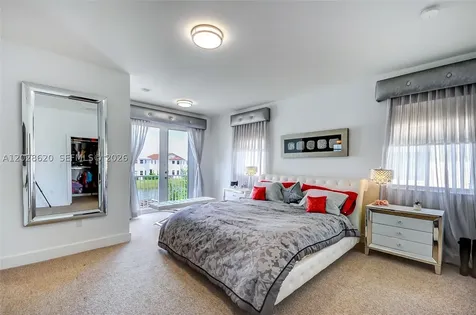 10555 NW 69th Terrace Doral FL 33178