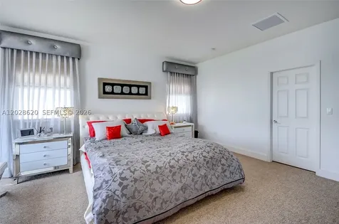 10555 NW 69th Terrace Doral FL 33178