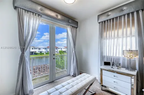 10555 NW 69th Terrace Doral FL 33178