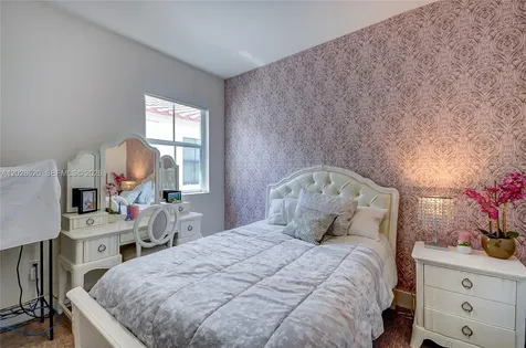 10555 NW 69th Terrace Doral FL 33178