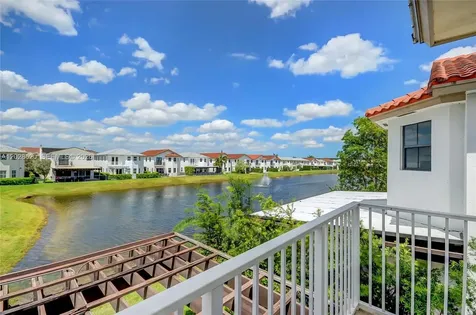 10555 NW 69th Terrace Doral FL 33178