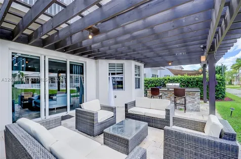 10555 NW 69th Terrace Doral FL 33178