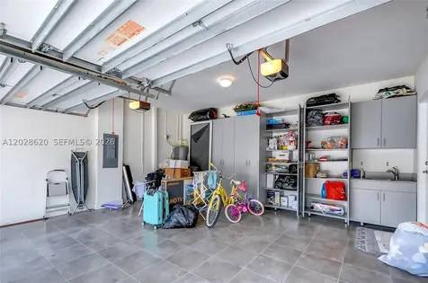 10555 NW 69th Terrace Doral FL 33178