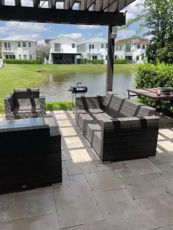 10555 NW 69th Terrace Doral FL 33178