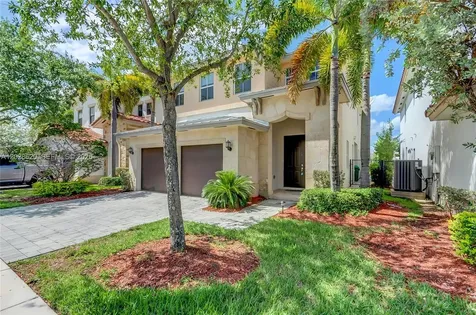 10555 NW 69th Terrace Doral FL 33178