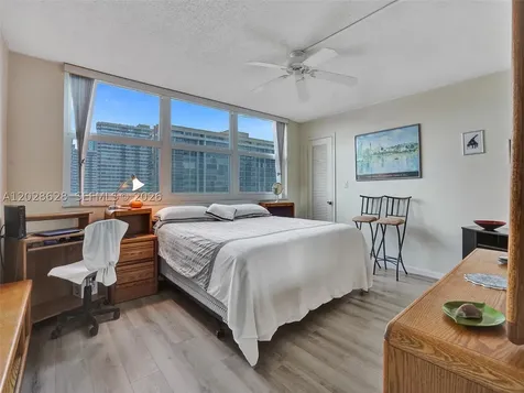 3113 S Ocean Drive Hallandale Beach FL 33009