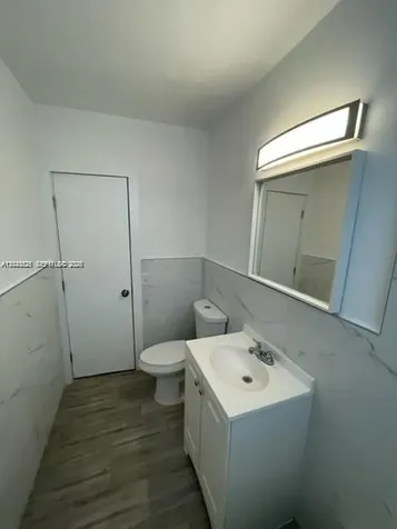 2048 NE 168th Street North Miami Beach FL 33162