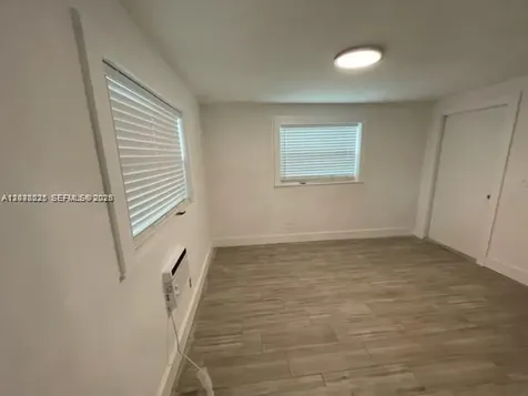 2048 NE 168th Street North Miami Beach FL 33162