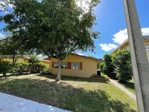 2048 NE 168th Street North Miami Beach FL 33162