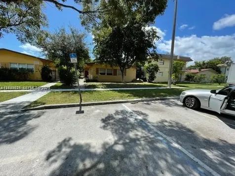 2048 NE 168th Street North Miami Beach FL 33162