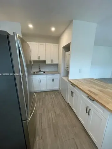 2048 NE 168th Street North Miami Beach FL 33162