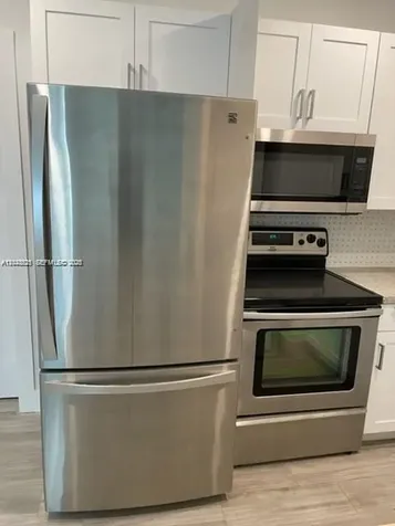 2048 NE 168th Street North Miami Beach FL 33162
