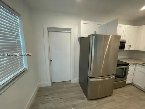 2048 NE 168th Street North Miami Beach FL 33162