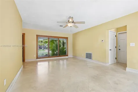 14401 SW 98 Court Miami FL 33176