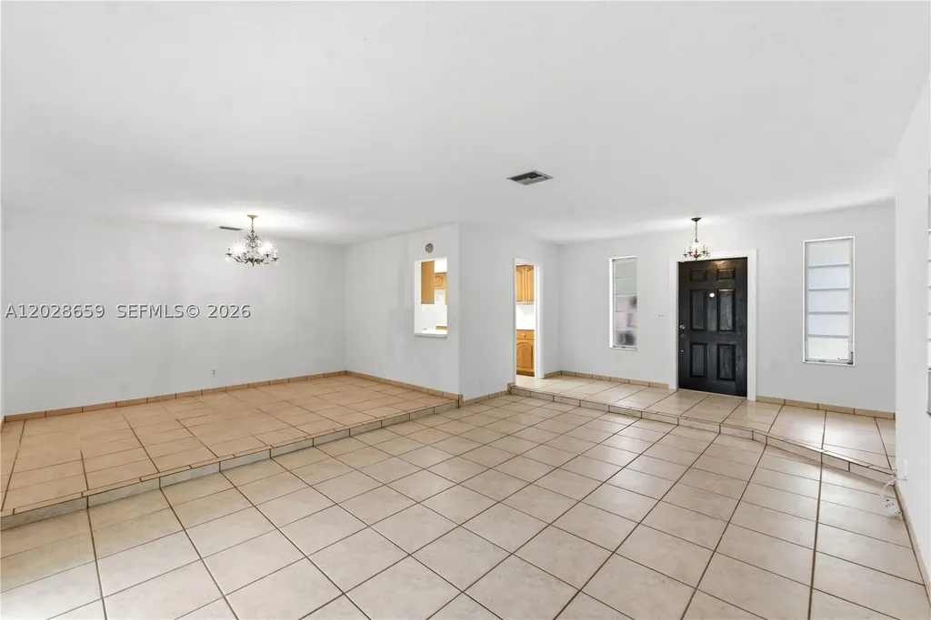 2210 N 52nd Avenue Hollywood FL 33021