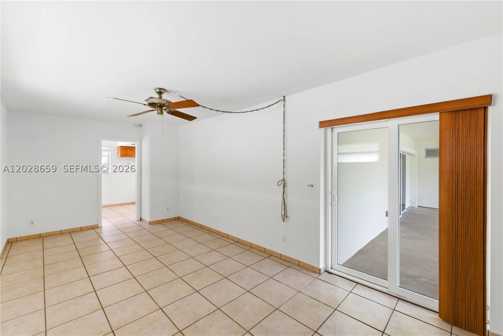 2210 N 52nd Avenue Hollywood FL 33021