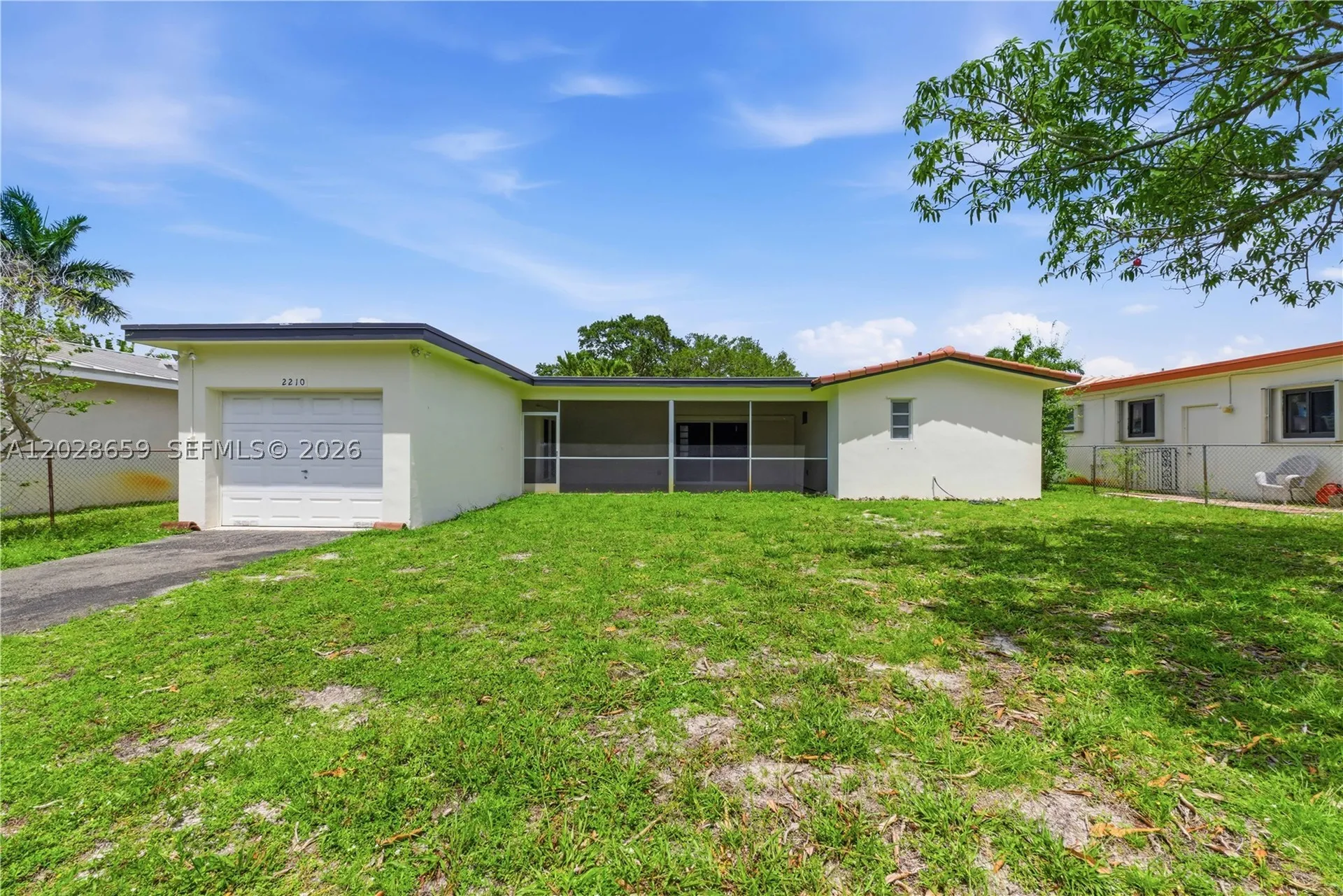2210 N 52nd Avenue Hollywood FL 33021
