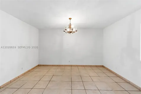 2210 N 52nd Avenue Hollywood FL 33021