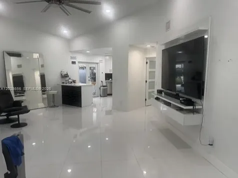 1131 SW 110th Avenue Pembroke Pines FL 33025