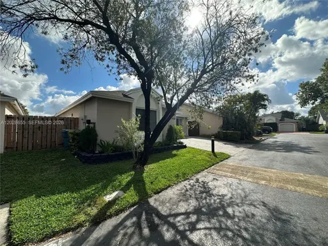 5733 NW 100th Court Doral FL 33178
