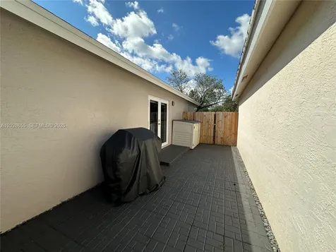 5733 NW 100th Court Doral FL 33178