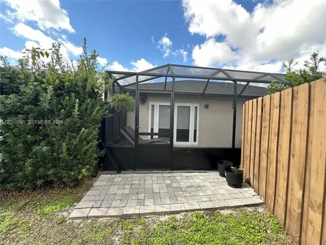 5733 NW 100th Court Doral FL 33178