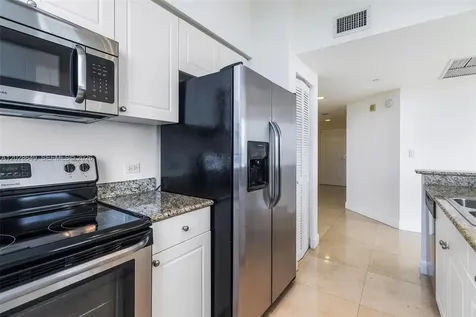 19501 W Country Club Drive Aventura FL 33180