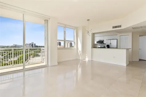19501 W Country Club Drive Aventura FL 33180