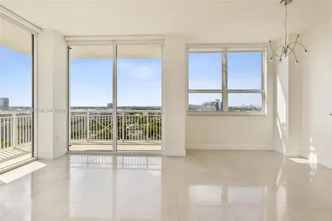 19501 W Country Club Drive Aventura FL 33180