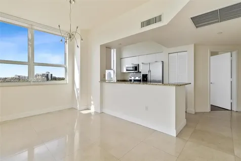 19501 W Country Club Drive Aventura FL 33180