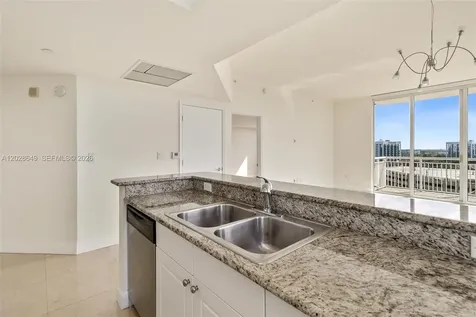 19501 W Country Club Drive Aventura FL 33180