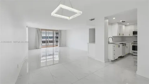 16710 NE 9th Avenue North Miami Beach FL 33162