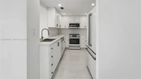 16710 NE 9th Avenue North Miami Beach FL 33162