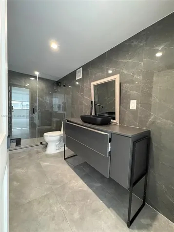 16710 NE 9th Avenue North Miami Beach FL 33162