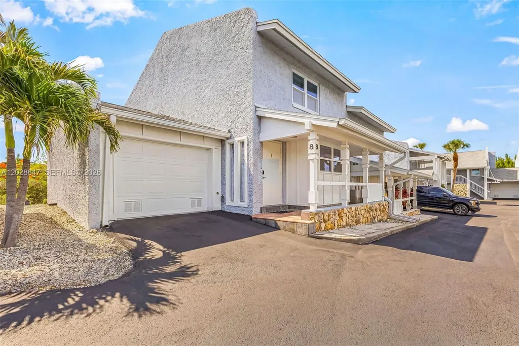 8 Watercolor Way Naples FL 34113
