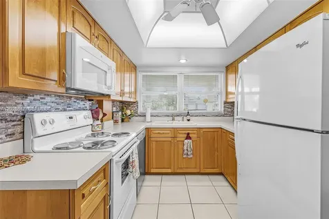 8 Watercolor Way Naples FL 34113