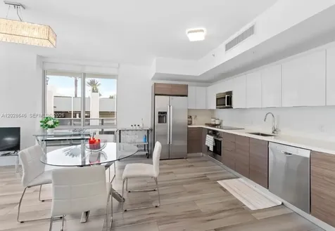 1010 SW 2nd Avenue Miami FL 33130